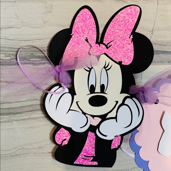 Minnie & Daisy Happy Birthday banner & props - Picture 6 of 8